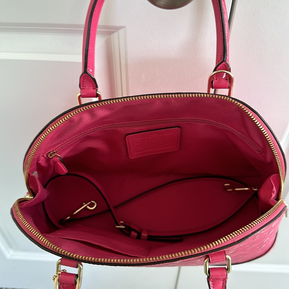 Coach Purse Pink - Picture 2 of 7
